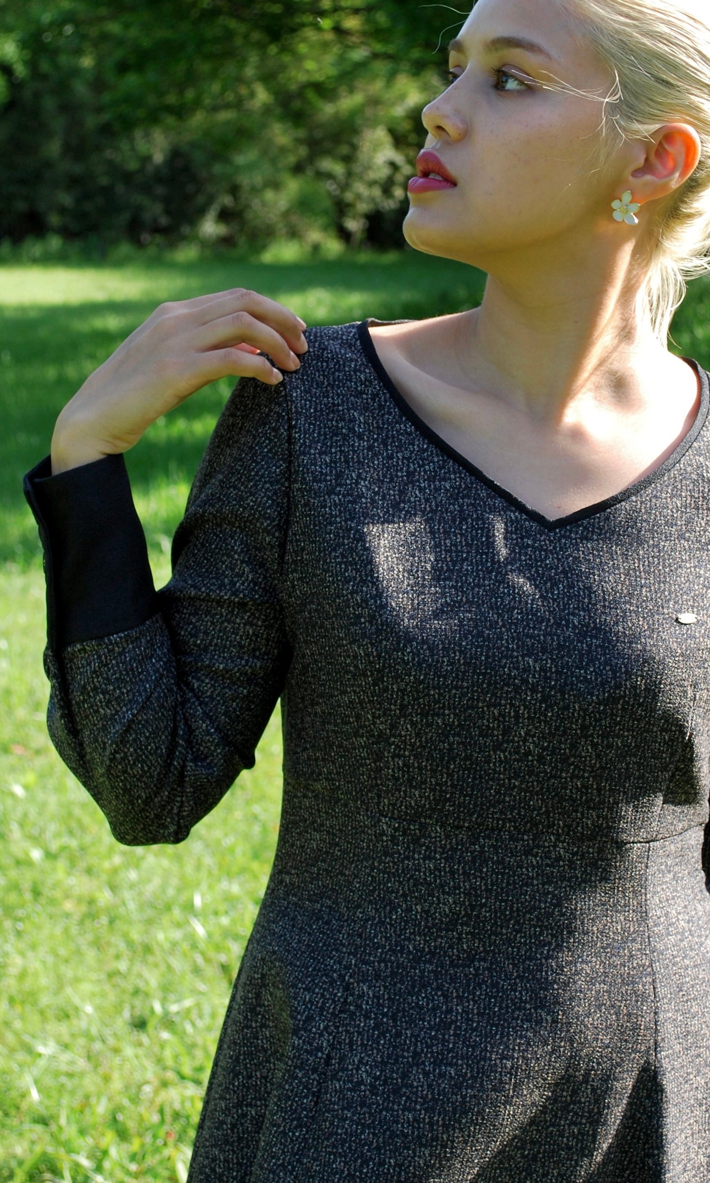 走れるドレス（BLACK–MULTI）